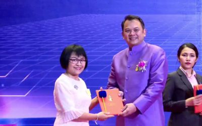 ขอแสดงความยินดี กับคุณครูมยุรี แก้วพันธ์ ครูแผนกวิชาช่างไฟฟ้ากำลัง ได้รับเครื่องหมายเชิดชูเกียรติ “คุรุสดุดี” ประจำปี 2563